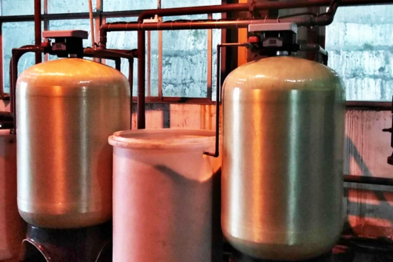 毛坦廠中學30T/H蒸汽鍋爐軟水設備